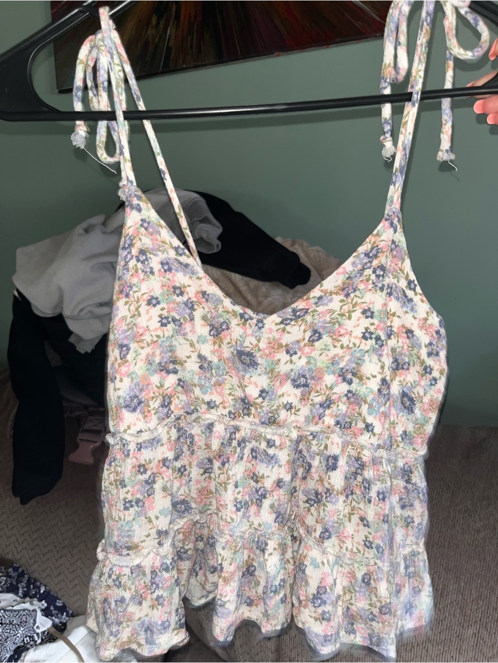 SO White Floral Tie-Shoulder Ruffled Camisole